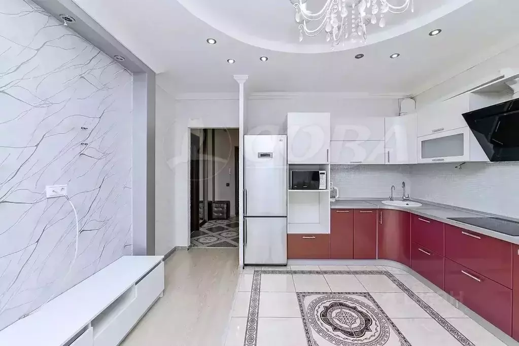 1-к кв. Тюменская область, Тюмень ул. Революции, 228 (41.0 м) - Фото 1
