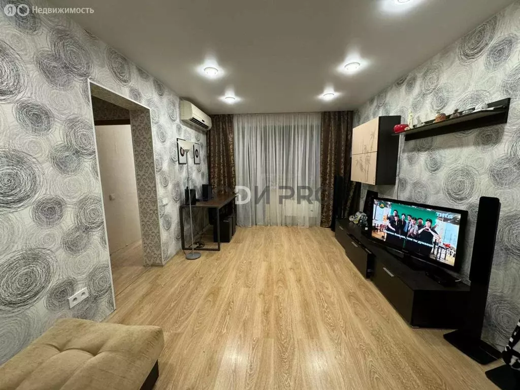 1-комнатная квартира: Саратов, улица имени Н.В. Исаева, 42 (33 м) - Фото 2