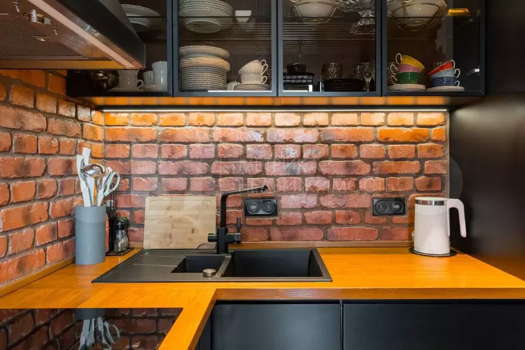 1-к. квартира, 40 м, 4/4 эт. - Фото 0