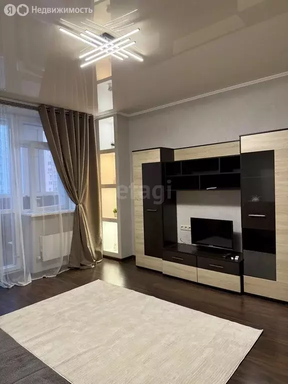 1-комнатная квартира: Тюмень, улица Газовиков, 43 (43.6 м) - Фото 2