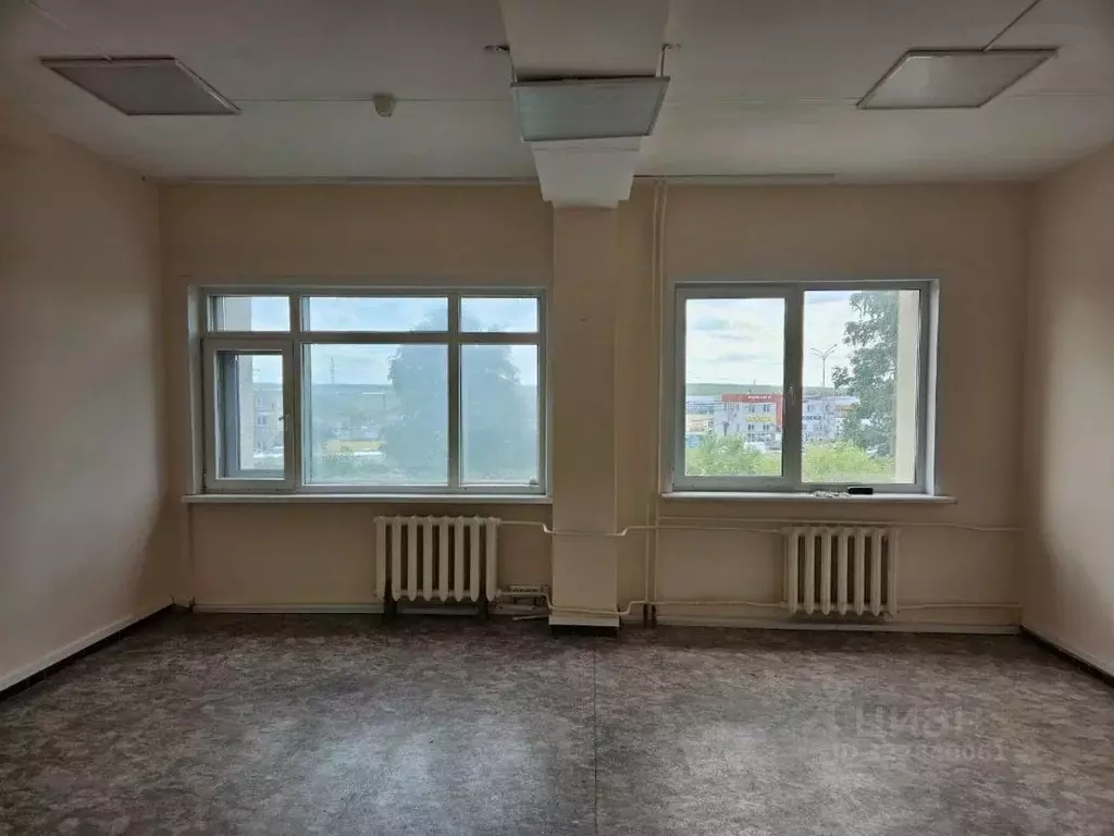 Офис в Татарстан, Набережные Челны Казанский просп., 164 (125 м) - Фото 1