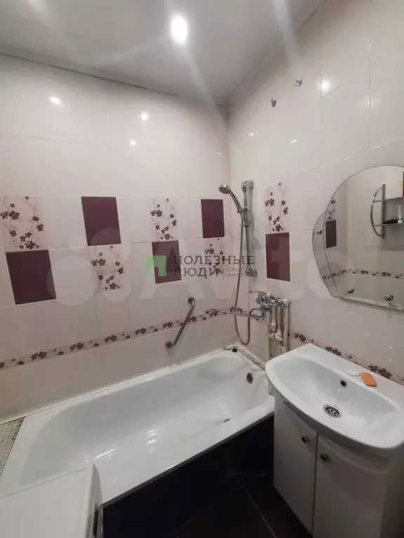 3-к. квартира, 68 м, 2/5 эт. - Фото 1