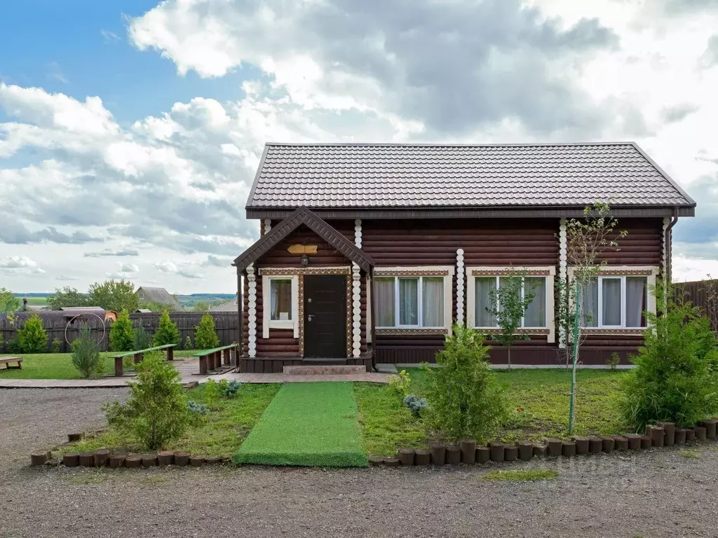 Дом в Пензенская область, Мокшанский район, Рамзайский сельсовет, с. ... - Фото 1