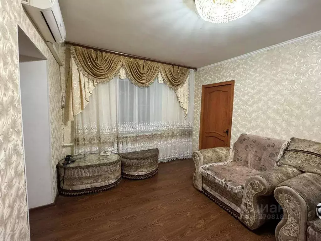 Дом в Ставропольский край, Ставрополь № 8 мкр, ул. Абрамовой, 17 (62 ... - Фото 1