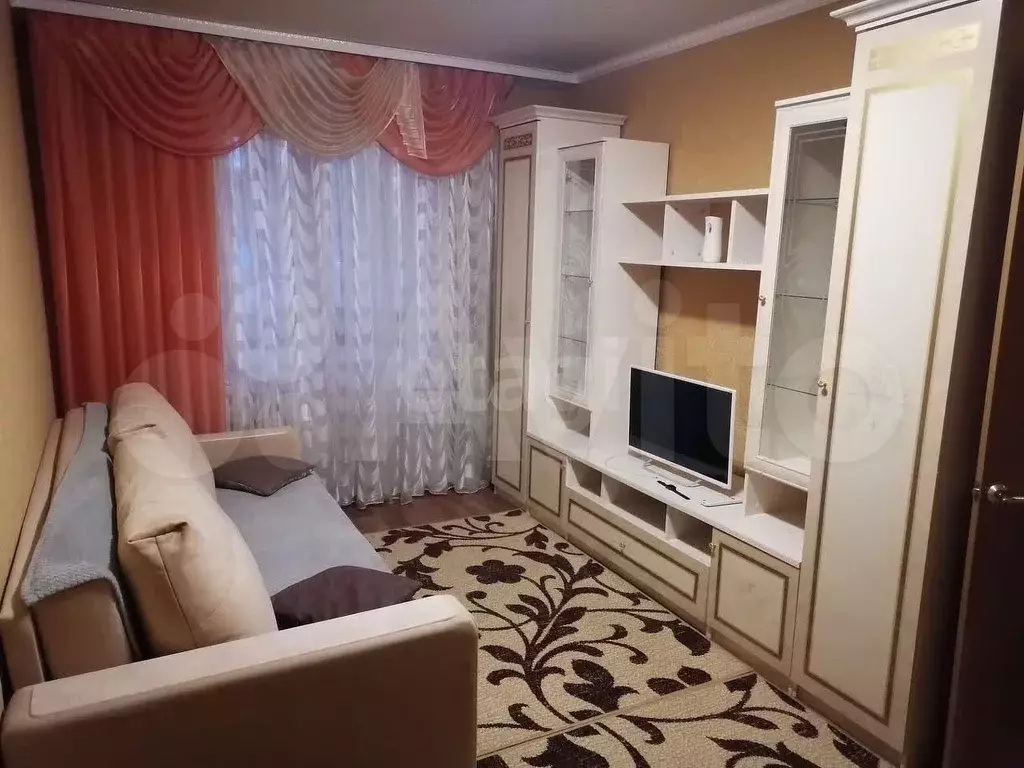 1-к. квартира, 35 м, 1/10 эт. - Фото 0