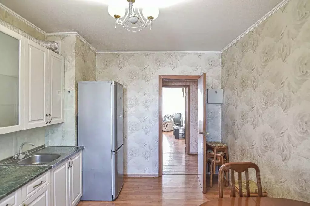 3-к кв. Сахалинская область, Южно-Сахалинск ул. А.О. Емельянова, 39А ... - Фото 2