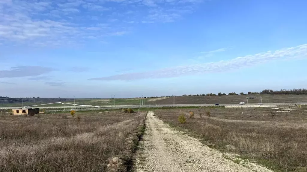 Участок в Крым, Симферопольский район, Чистенское с/пос, с. Левадки, ... - Фото 2