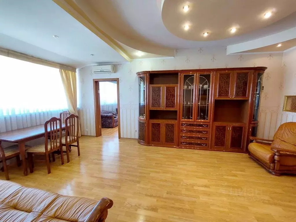 3-к кв. Краснодарский край, Сочи Светлана мкр, ул. Грибоедова, 30 ... - Фото 1