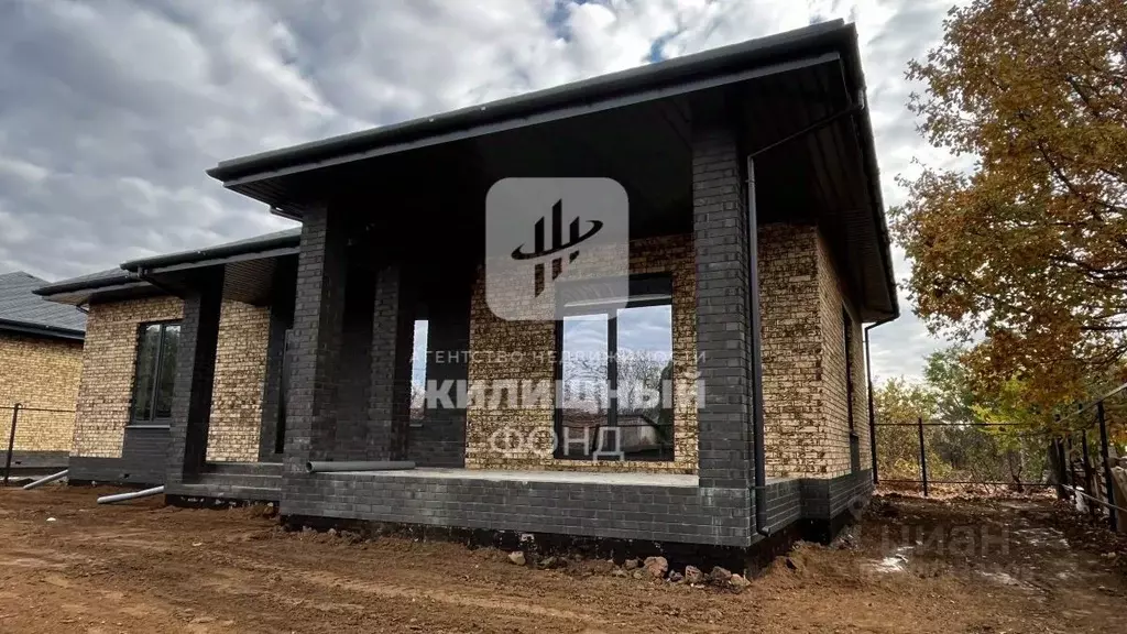 Дом в Саратовская область, Энгельсский район, Красноярское ... - Фото 2