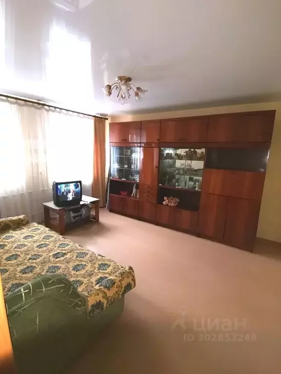 2-к кв. Калининградская область, Калининград Камская ул., 17 (40.0 м) - Фото 1