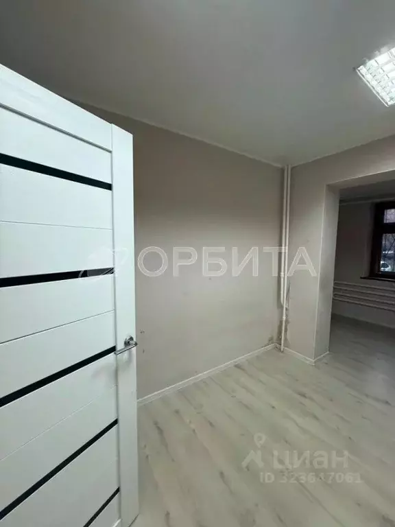 2-к кв. Тюменская область, Тюмень Одесская ул., 18а (40.6 м) - Фото 1