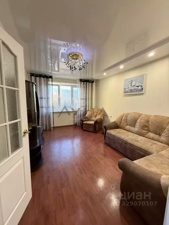 2-к кв. Татарстан, Набережные Челны 12-й комплекс, 17 (50.0 м) - Фото 1