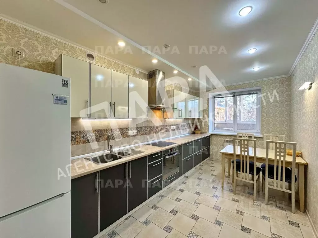 2-к кв. Самарская область, Самара Радонежская ул., 1 (70.0 м) - Фото 1