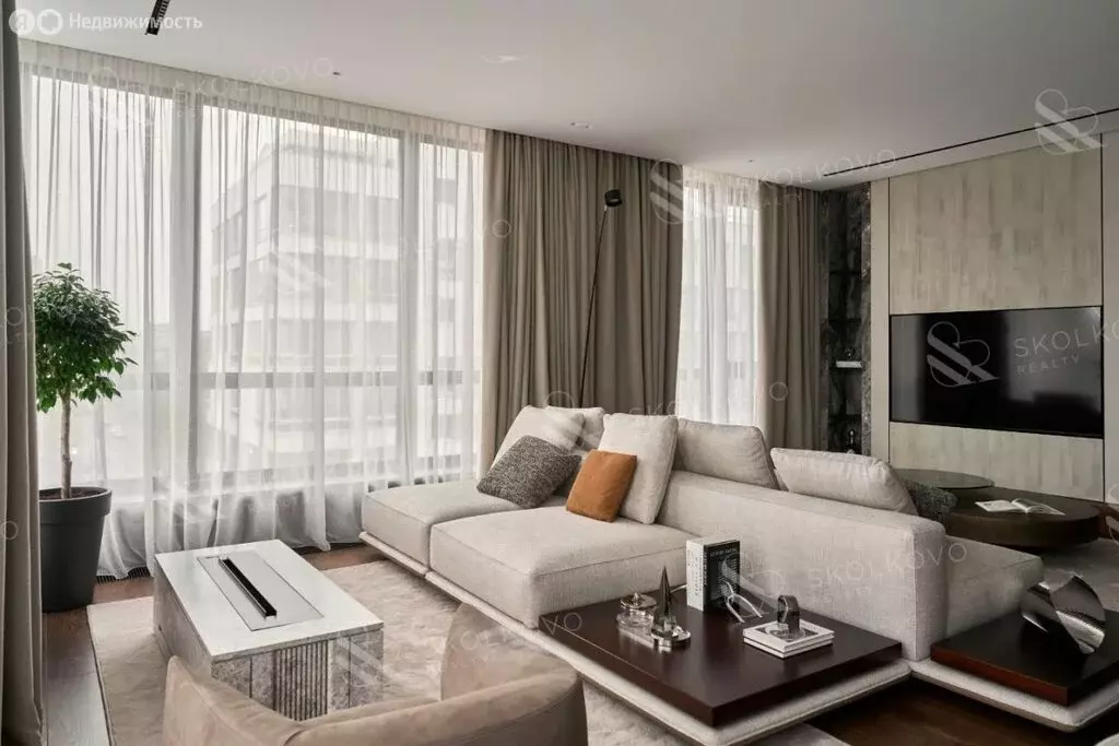 5-комнатная квартира: Москва, Усачёва улица, 2с3 (200 м) - Фото 1