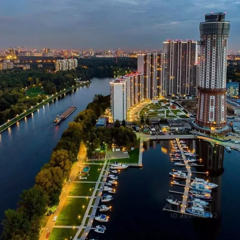 3-к кв. Московская область, Химки ул. Кудрявцева, 11 (130.0 м) - Фото 0