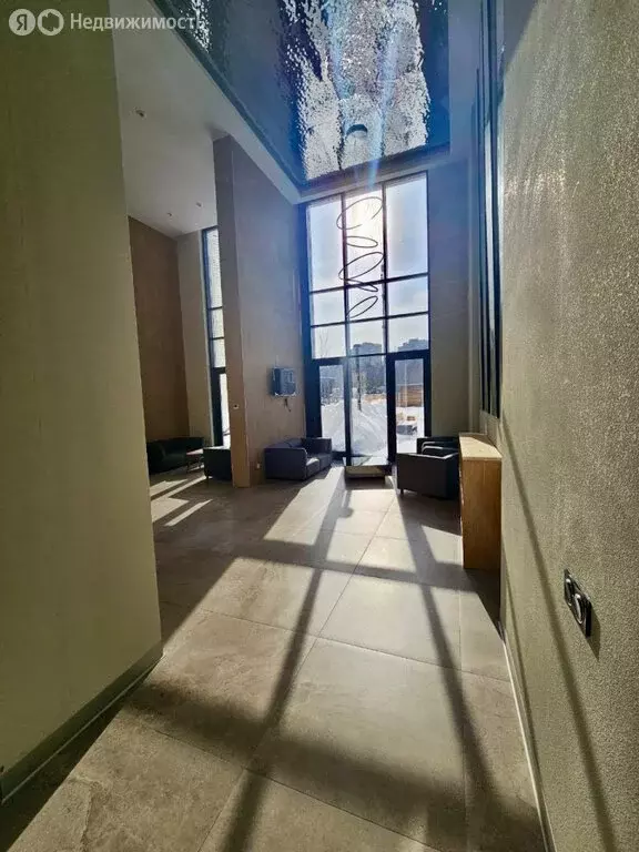 Квартира-студия: Екатеринбург, улица 8 Марта, 204Г (29 м) - Фото 1