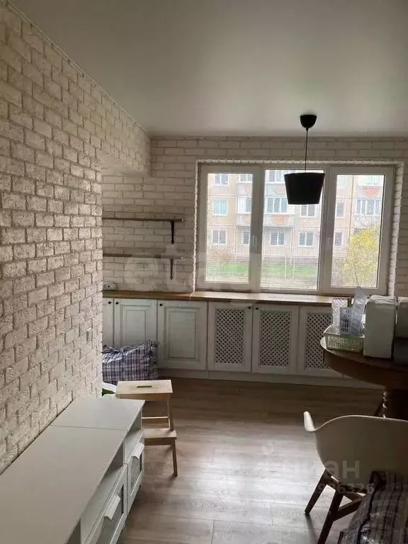 2-к кв. Белгородская область, Шебекино ул. Дзержинского, 14 (43.5 м) - Фото 1