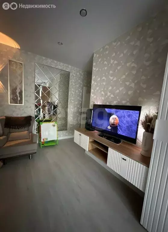 2-комнатная квартира: село Николаевка, Челышевская улица, 6 (50 м) - Фото 1