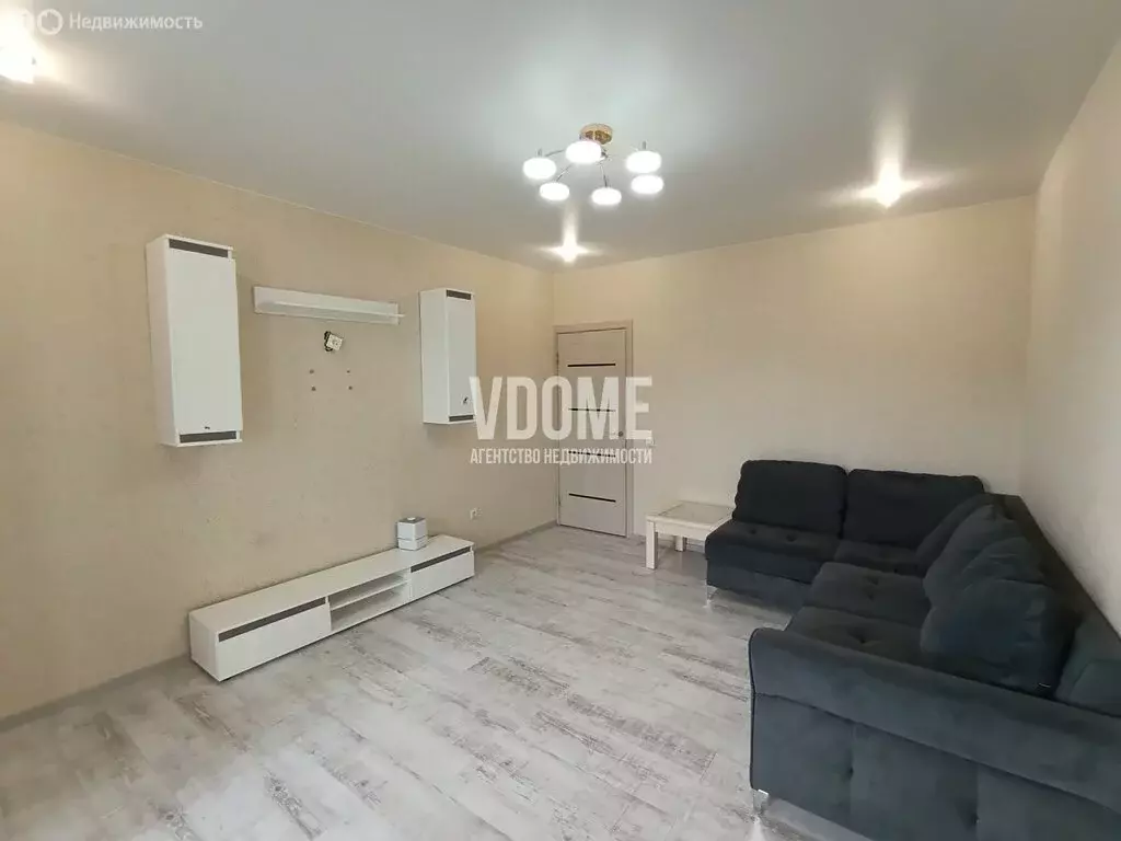 1-комнатная квартира: Калининград, улица Старшины Дадаева, 70 (40.3 м) - Фото 1