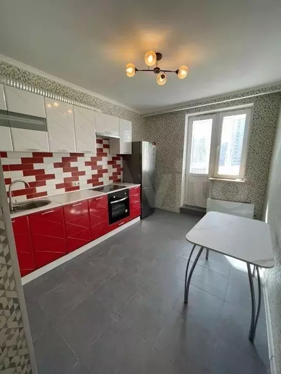 1-к. квартира, 40 м, 10/25 эт. - Фото 0