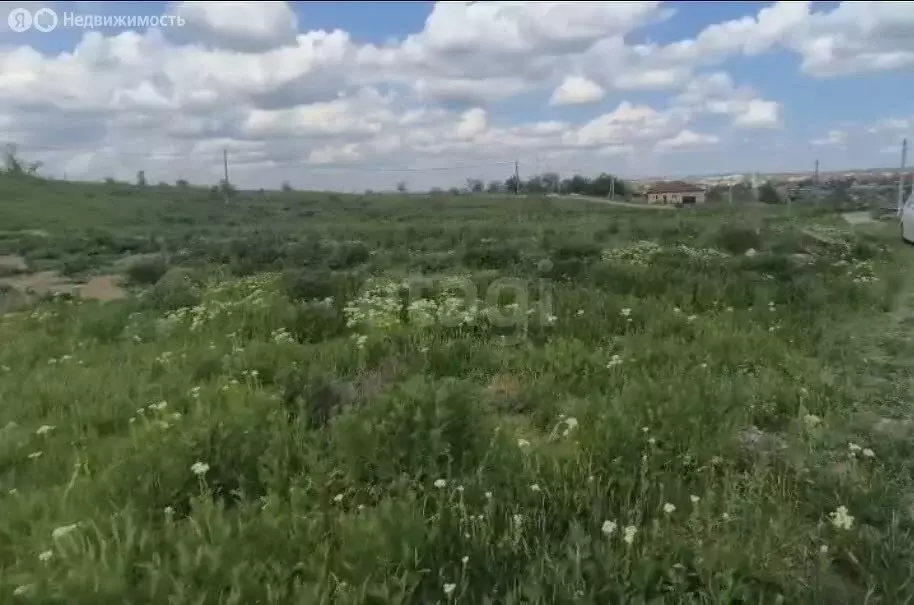 Участок в хутор Большой Лог, улица Калинина (5.7 м) - Фото 1