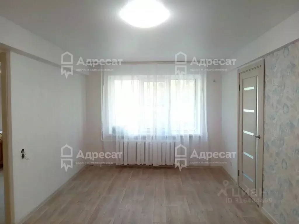 2-к кв. Волгоградская область, Волгоград ул. 64-й Армии, 38А (45.0 м) - Фото 0