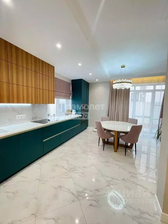 Таунхаус в Краснодарский край, Геленджик ул. Майи Осичевой, 22 (180 м) - Фото 2