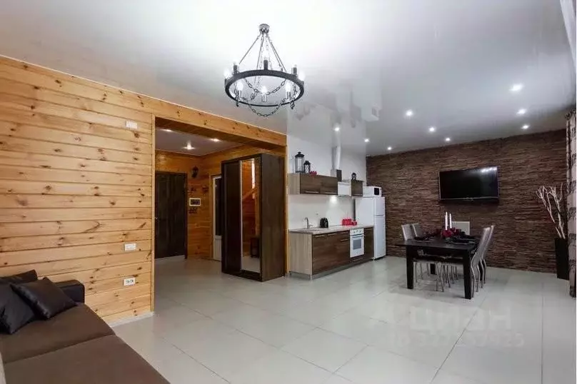 Дом в Башкортостан, Абзелиловский район, Ташбулатовский сельсовет, д. ... - Фото 1