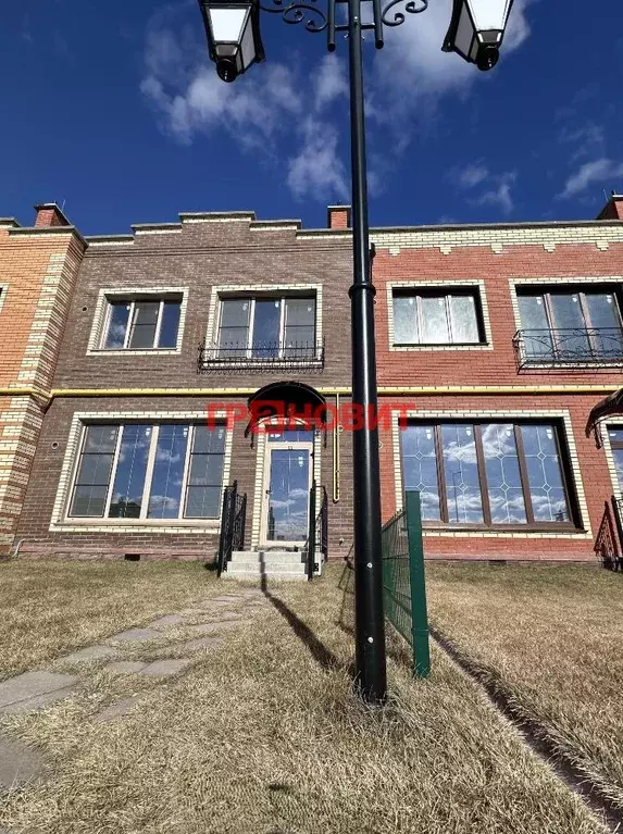 Продаётся 3-к квартира, 56.59 м - Фото 0
