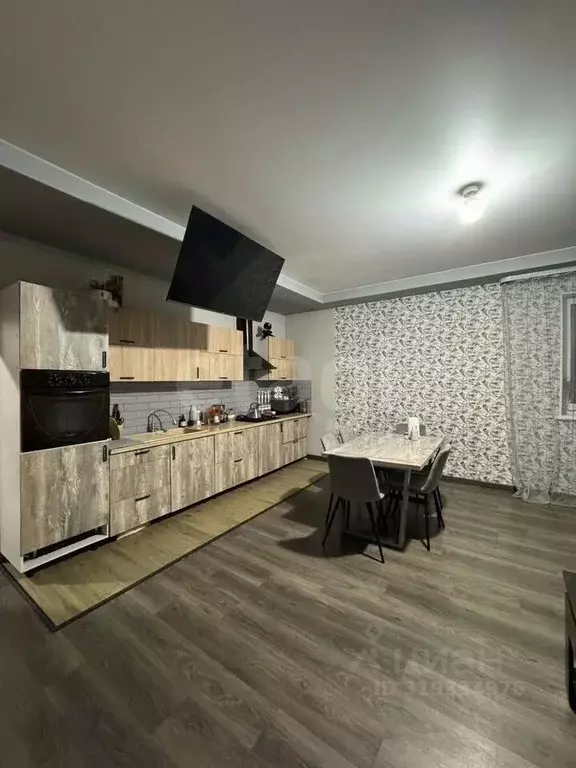 Дом в Белгородская область, Старооскольский городской округ, с. ... - Фото 1