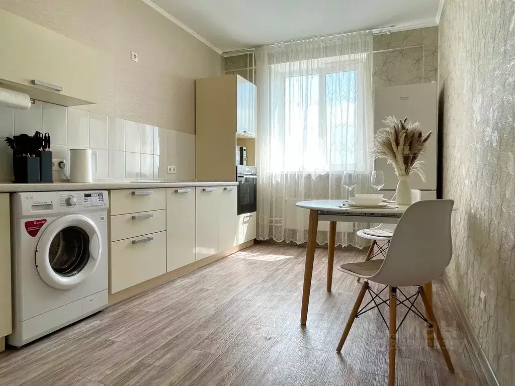 1-к кв. Татарстан, Казань ул. Хусаина Мавлютова, 42 (42.0 м) - Фото 1