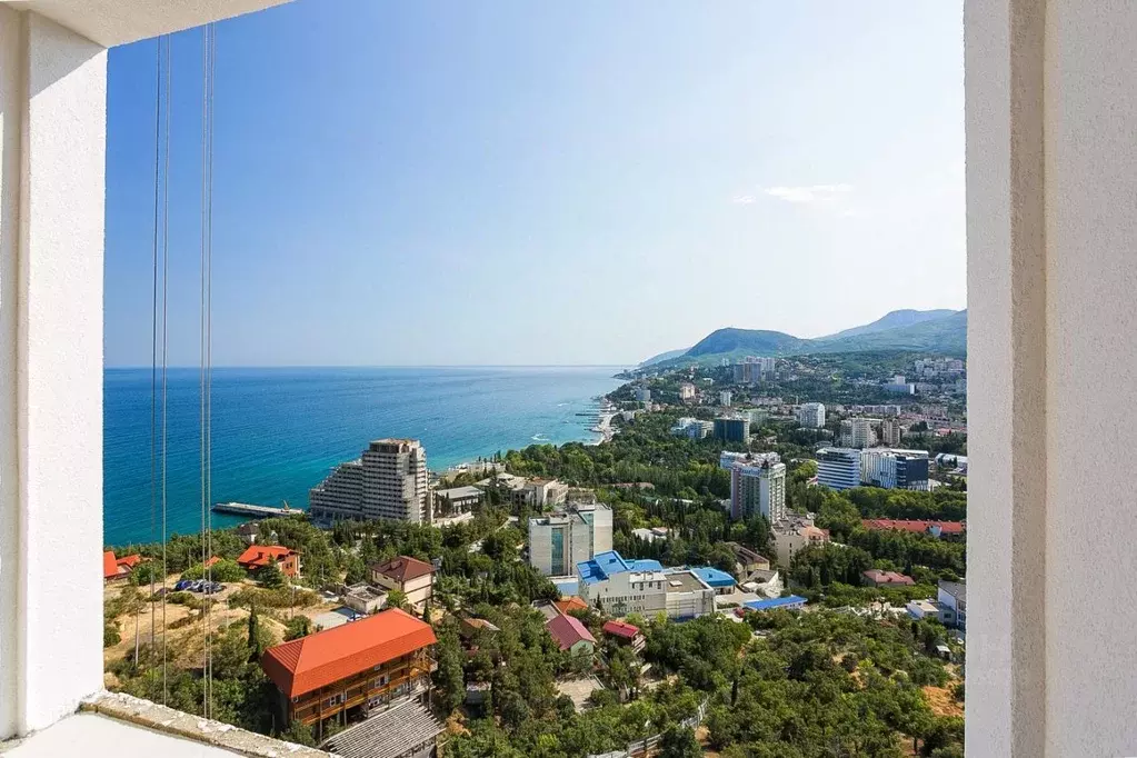 3-к кв. Крым, Алушта муниципальный округ, пос. Семидворье пер. ... - Фото 0