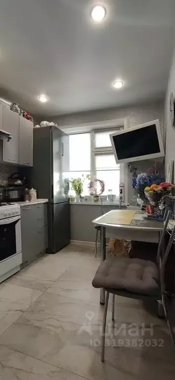 2-к кв. Коми, Сыктывкар ул. Карла Маркса, 160 (43.4 м) - Фото 0
