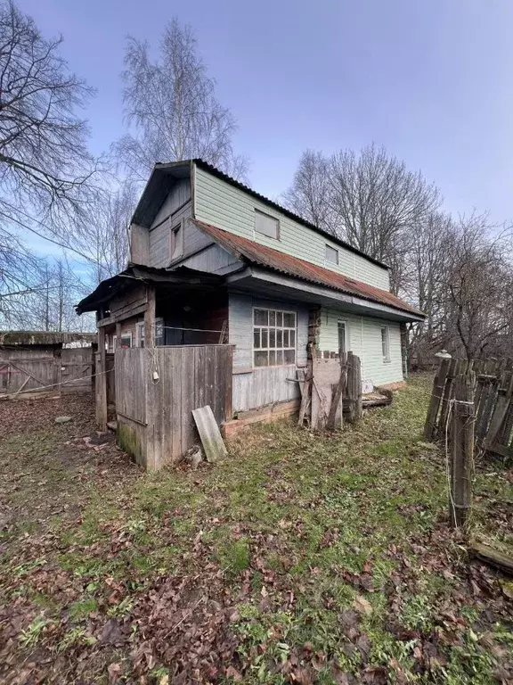 Дом в Псковская область, Великолукский район, Шелковская волость, д. ... - Фото 0