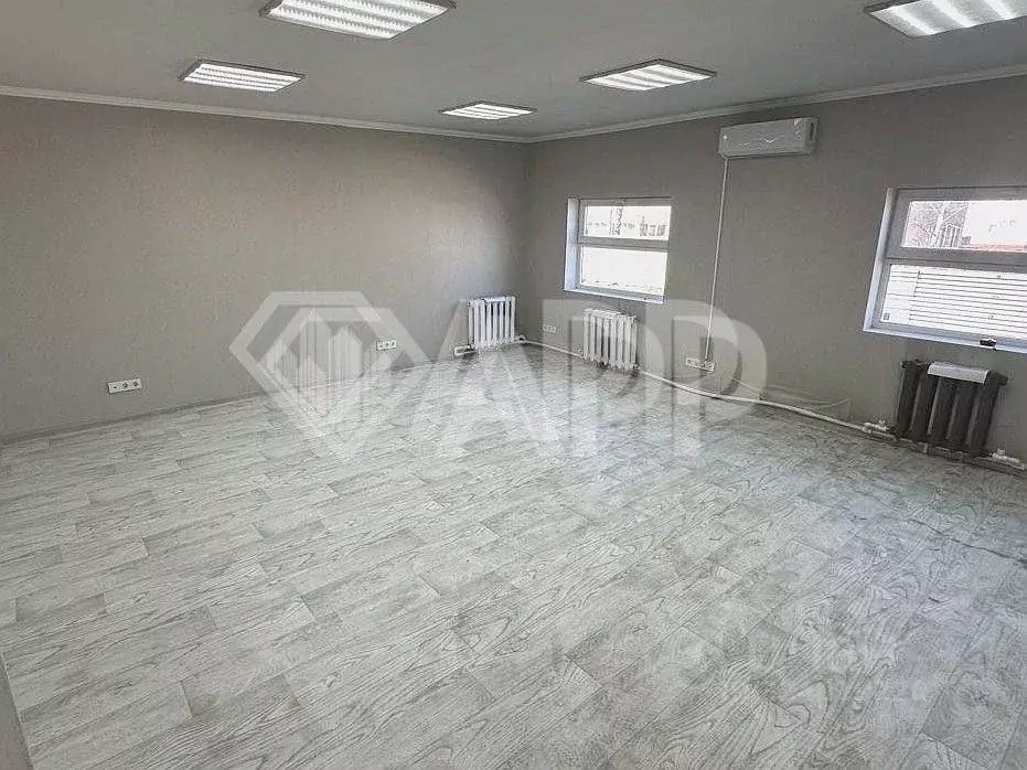 Помещение свободного назначения в Брянская область, Брянск ул. ... - Фото 1