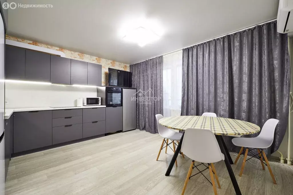 Квартира-студия: посёлок Западный, микрорайон Вишнёвая Горка, ... - Фото 1