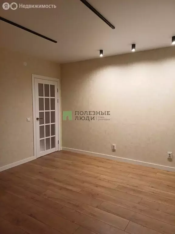 1-комнатная квартира: Ижевск, улица имени В.С. Тарасова, 2 (37 м) - Фото 2