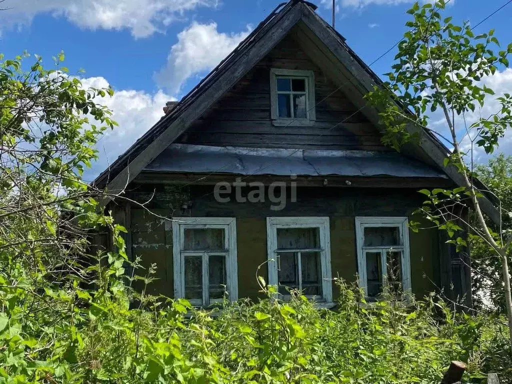 Дом в Ленинградская область, Киришский район, Будогощское городское ... - Фото 1