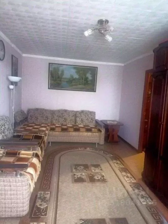 2-к кв. Омская область, Омск просп. Мира, 98 (46.0 м) - Фото 0