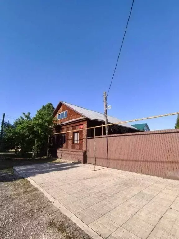 Дом в Самарская область, Сызрань ул. 8-я Линия, 13 (130 м) - Фото 2
