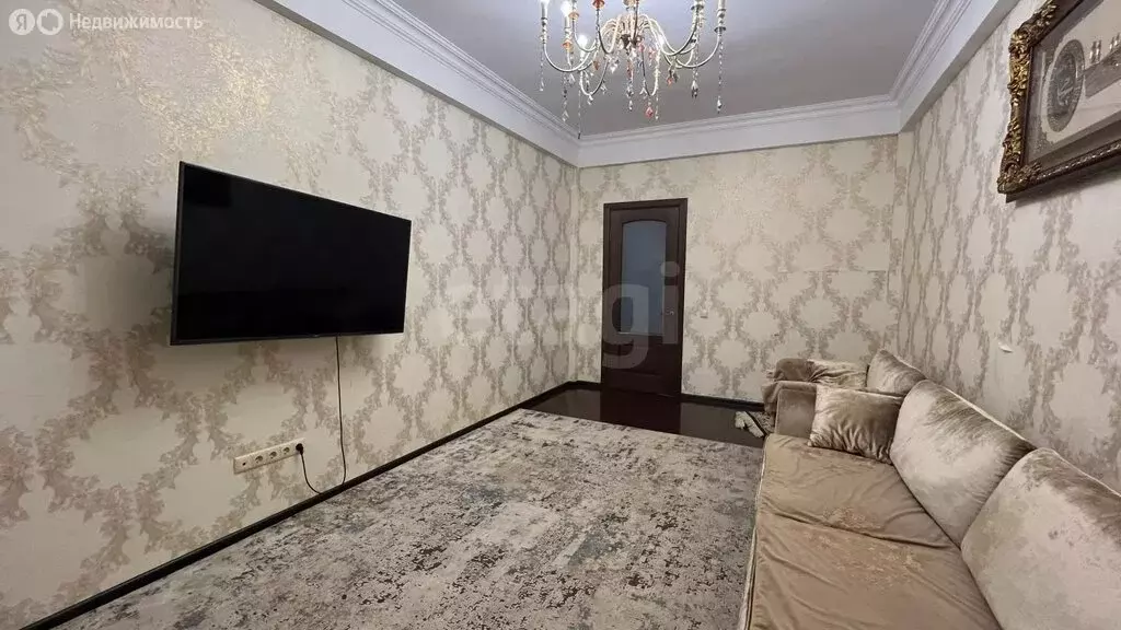 2-комнатная квартира: Махачкала, Кадарская улица, 40 (96 м) - Фото 2