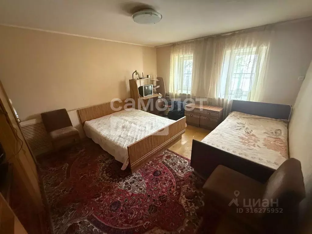 Дом в Астраханская область, Астрахань ул. Яна Райниса, 47 (57 м) - Фото 1
