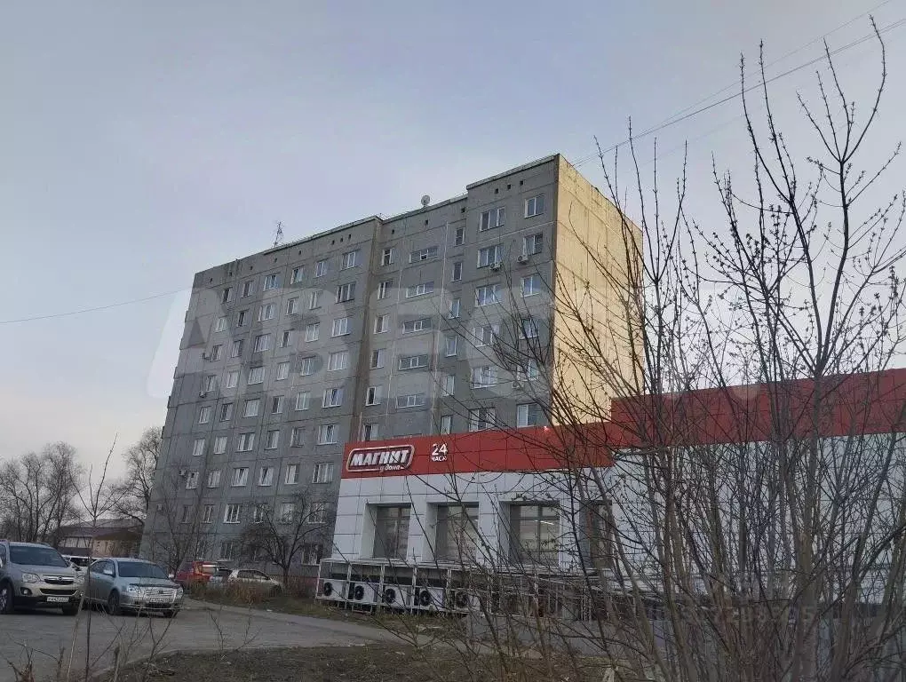 3-к кв. Омская область, Омск ул. 3-я Железнодорожная, 15 (63.2 м) - Фото 0