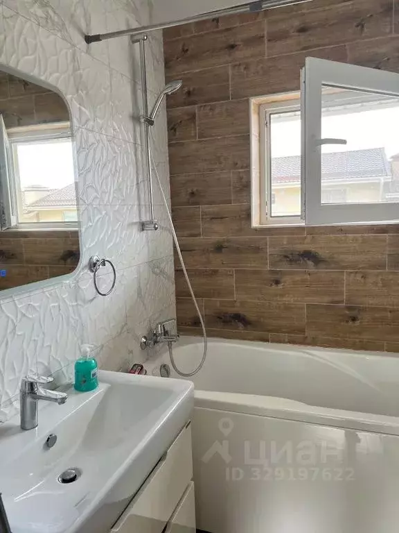 Дом в Краснодарский край, Сочи Адлер жилрайон, ул. Троицкая, 48с24 ... - Фото 2