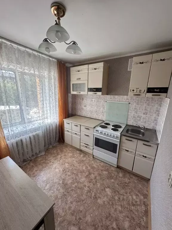 1-к кв. Томская область, Томск Паровозный пер., 10 (36.0 м) - Фото 0
