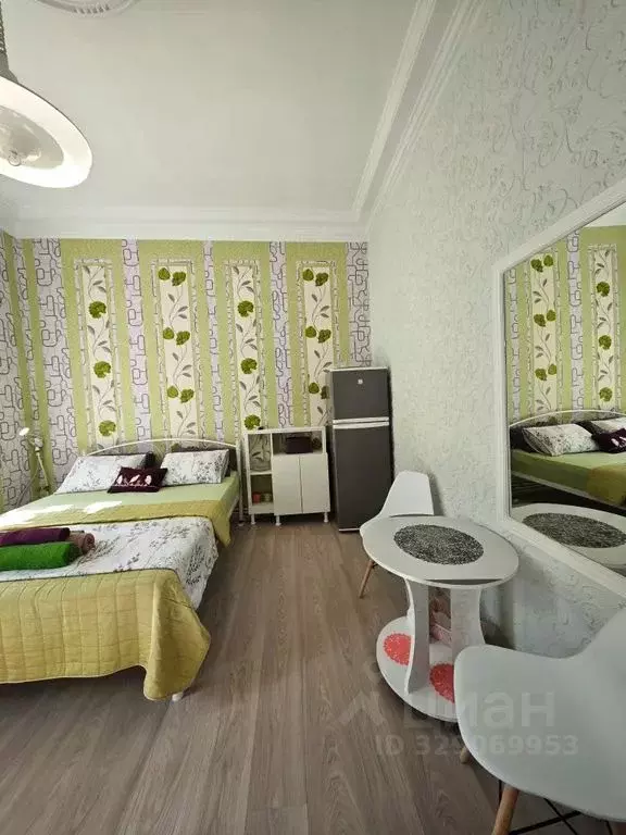 Комната Крым, Феодосия ул. Зерновская, 13 - Фото 2