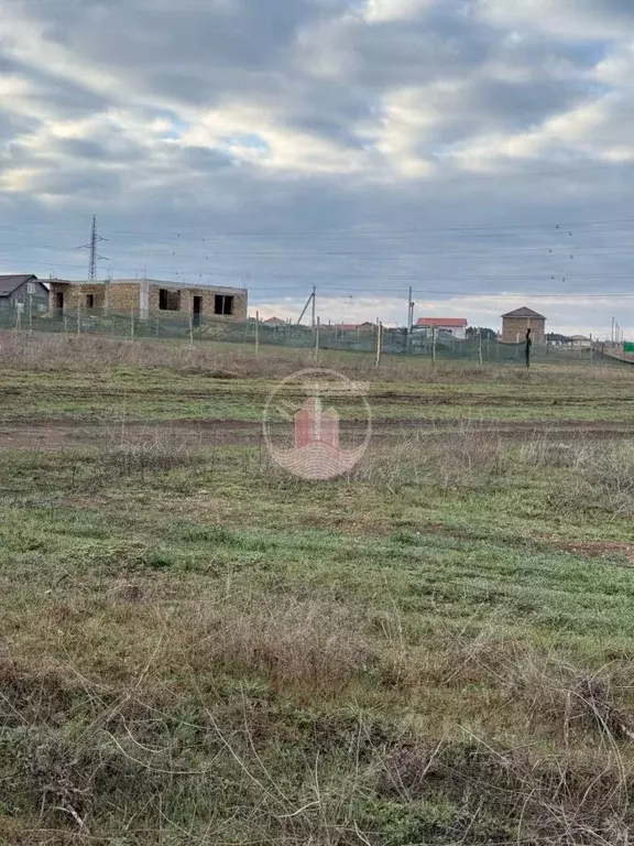 Участок в Крым, Симферопольский район, с. Мирное  (12.0 сот.) - Фото 1