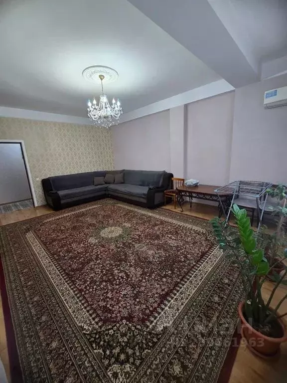3-к кв. Дагестан, Избербаш Пролетарская ул., 99Вк2 (83.0 м) - Фото 0