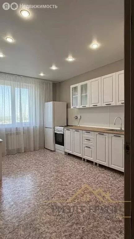 2-комнатная квартира: Казань, улица Мустая Карима, 7/10 (61.8 м) - Фото 1