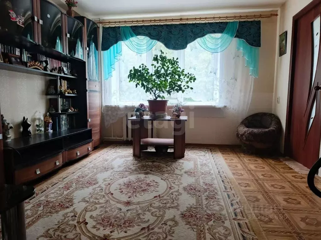 3-к кв. Калужская область, Малоярославец Первомайская ул., 3 (59.9 м) - Фото 1